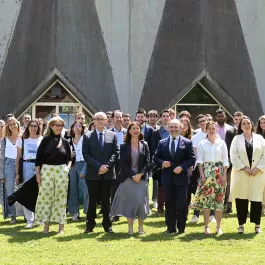 Los becarios de Fundación EDP del curso 2022-23 en la Central de Proaza