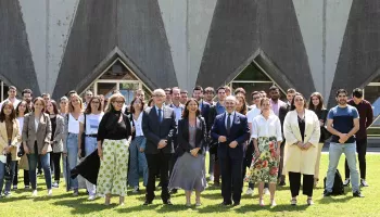 Los becarios de Fundación EDP del curso 2022-23 en la Central de Proaza